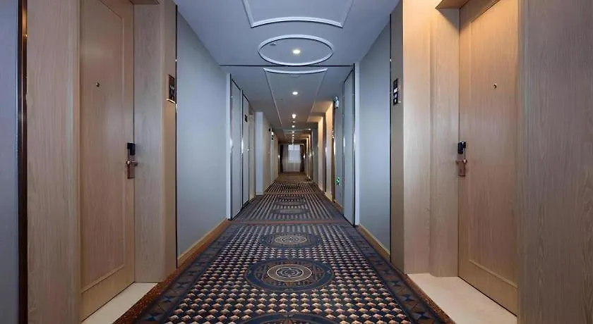 Vienna Hotel Jiangsu Zhangjiagang Passenger Terminal Station